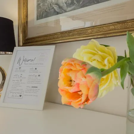 Fronte Di Garda, La Finestra Sull'acqua *