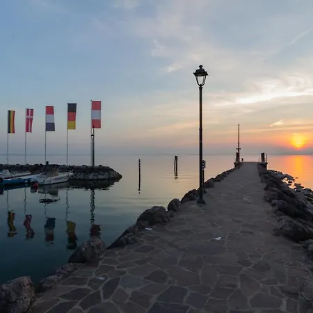 Fronte Di Garda, La Finestra Sull'acqua דירה ברדולינו